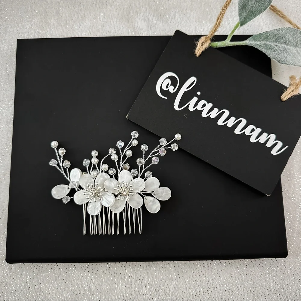 Flowered Formal Hair Comb Piece